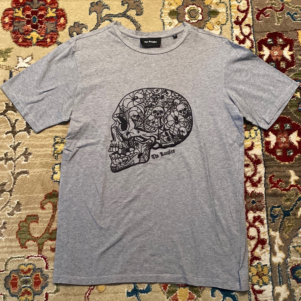 Men’s t shirt